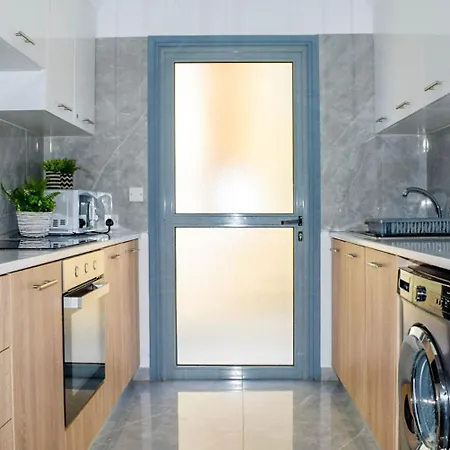 Coastal Getaway Ларнака