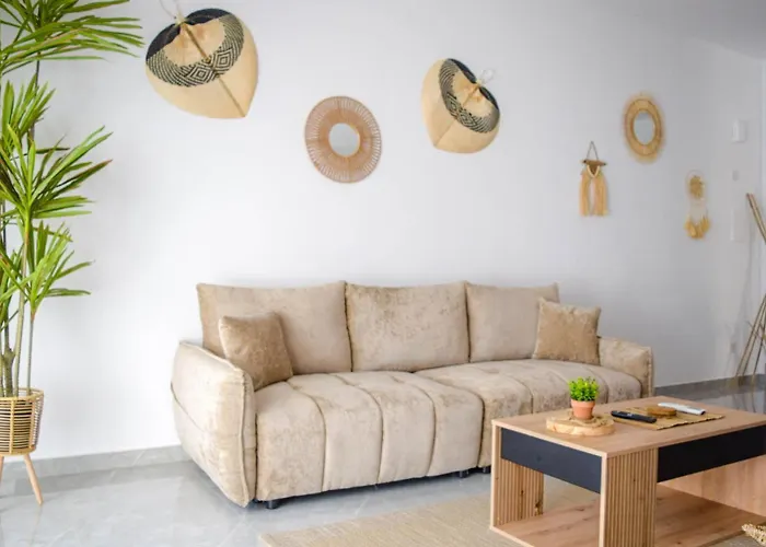 Coastal Getaway Apartment Larnaca