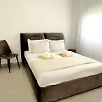 Coastal Getaway Apartament *
