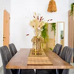 Apartament Coastal Getaway *