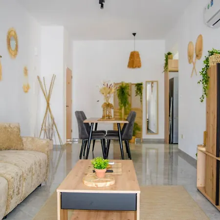 Coastal Getaway Apartament Larnaca